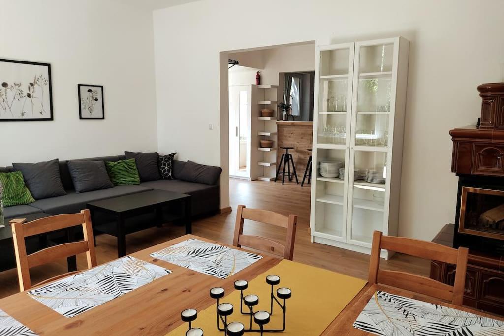 Flora House 3 Minutes From Lake Balaton Keszthely Eksteriør billede